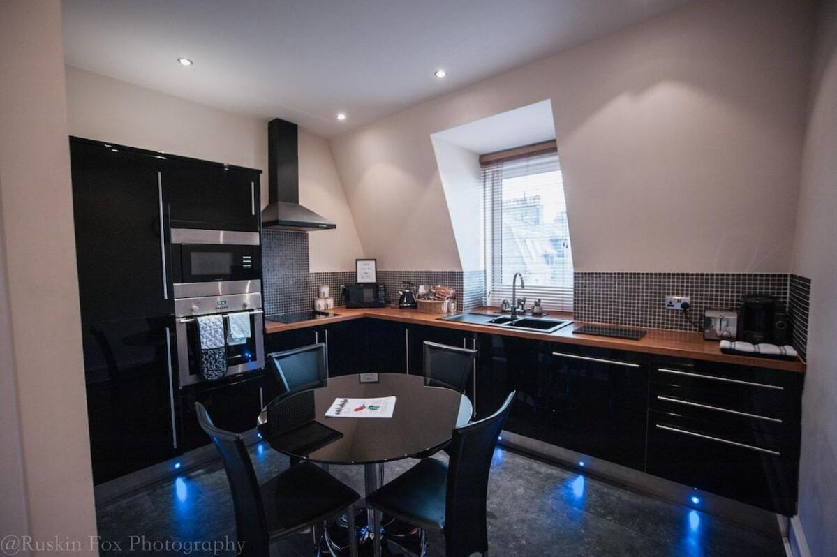 Prime 2 Bedroom City Centre Apt Aberdeen Exterior photo